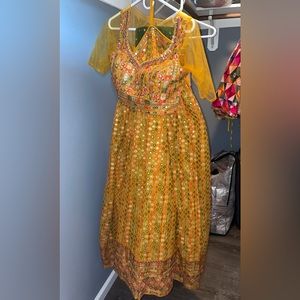 Yellow lengha